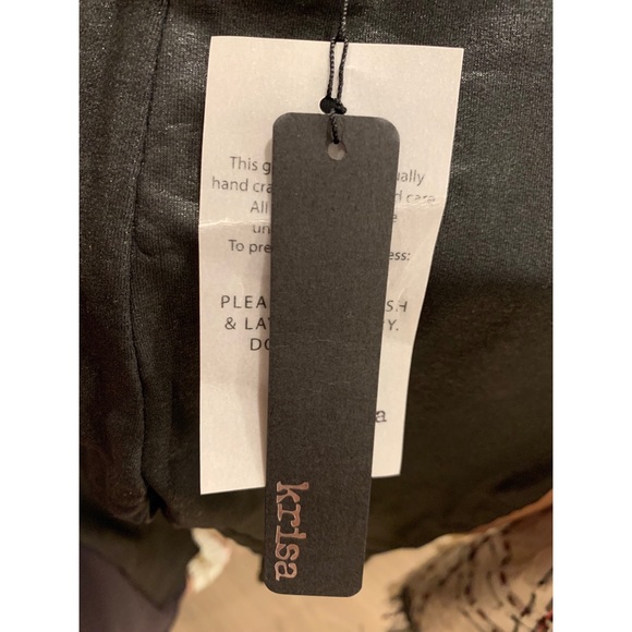 Krisa Coated Leggings (NWT) - Picture 7 of 7